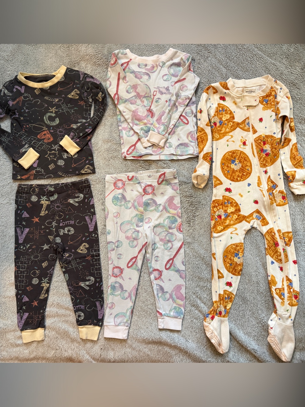 Burt’s Bees Pajama Sets — Black, light blue and cream Patterned Sleepwear